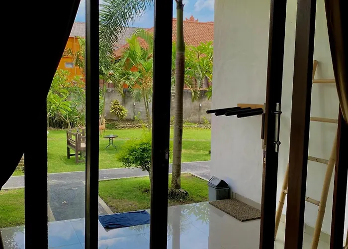 Padang-padang Sari Uluwatu