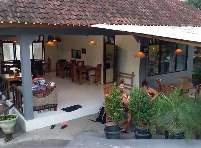 Padang-padang Sari * Uluwatu