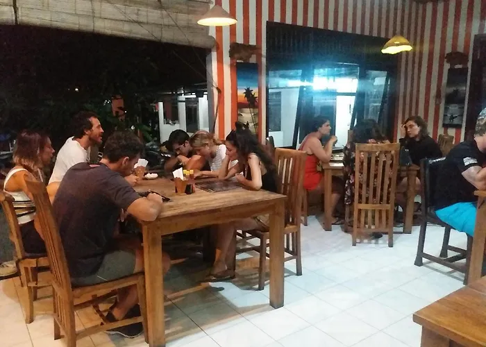 Padang-padang Sari Séjour chez l'habitant Uluwatu